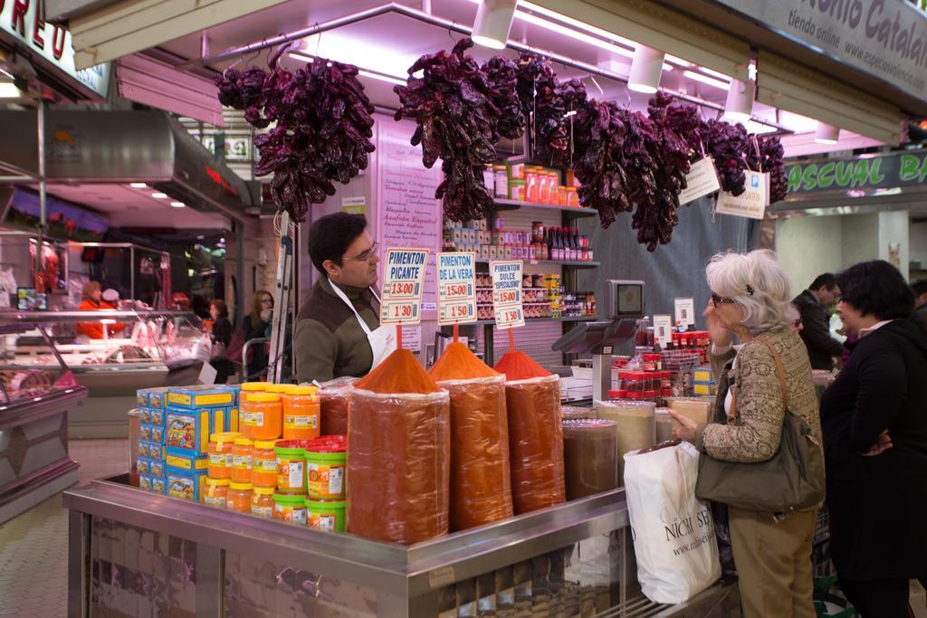 Ttdssa Vlc Ramellets Street Central Market Valencia Exterior foto
